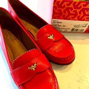 TORY RED LOAFERS ❤️❤️❤️